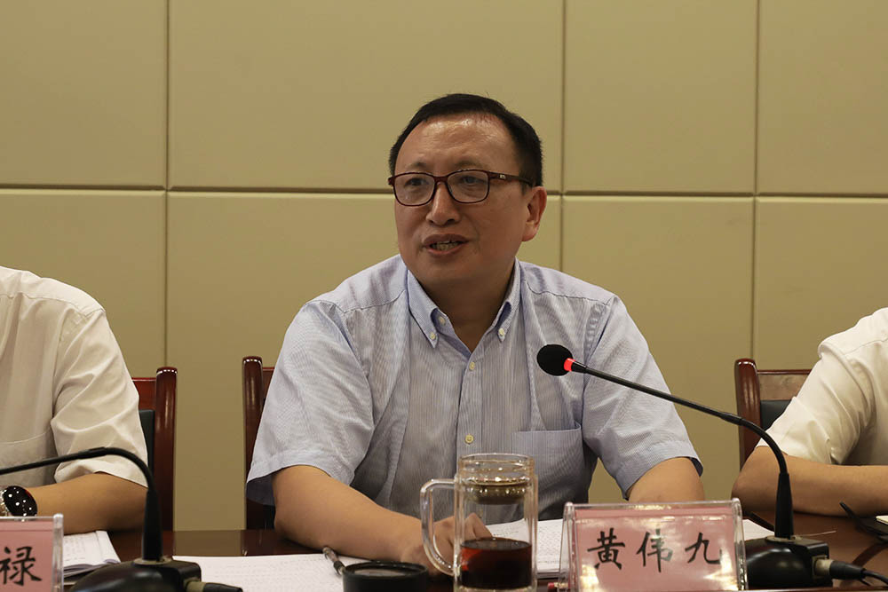 LyVG_1751535960805080574.jpg IMG_8847.jpg