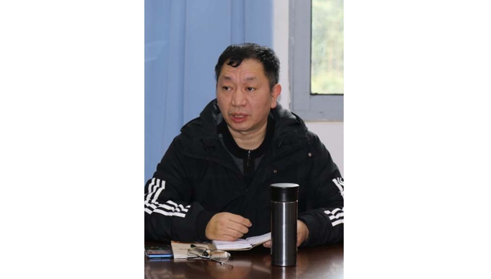 kLdJ_1761032557421018408.jpg czf.jpg