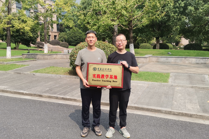 EDrO_1664876750570062566.jpg 20220928hhtg2.jpg